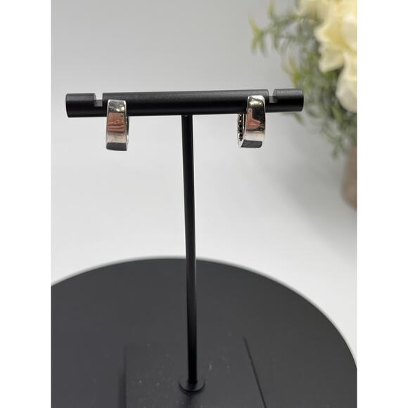 Sterling Silver Designer Signed Huggie Hoops Black and Clear CZ Earrings - Picture 4 of 9